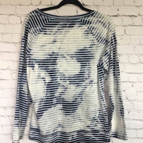 DEAR JOHN LONG SLEEVE DISTRESSED STRIPE WITH ZIP - Picture 4 of 7